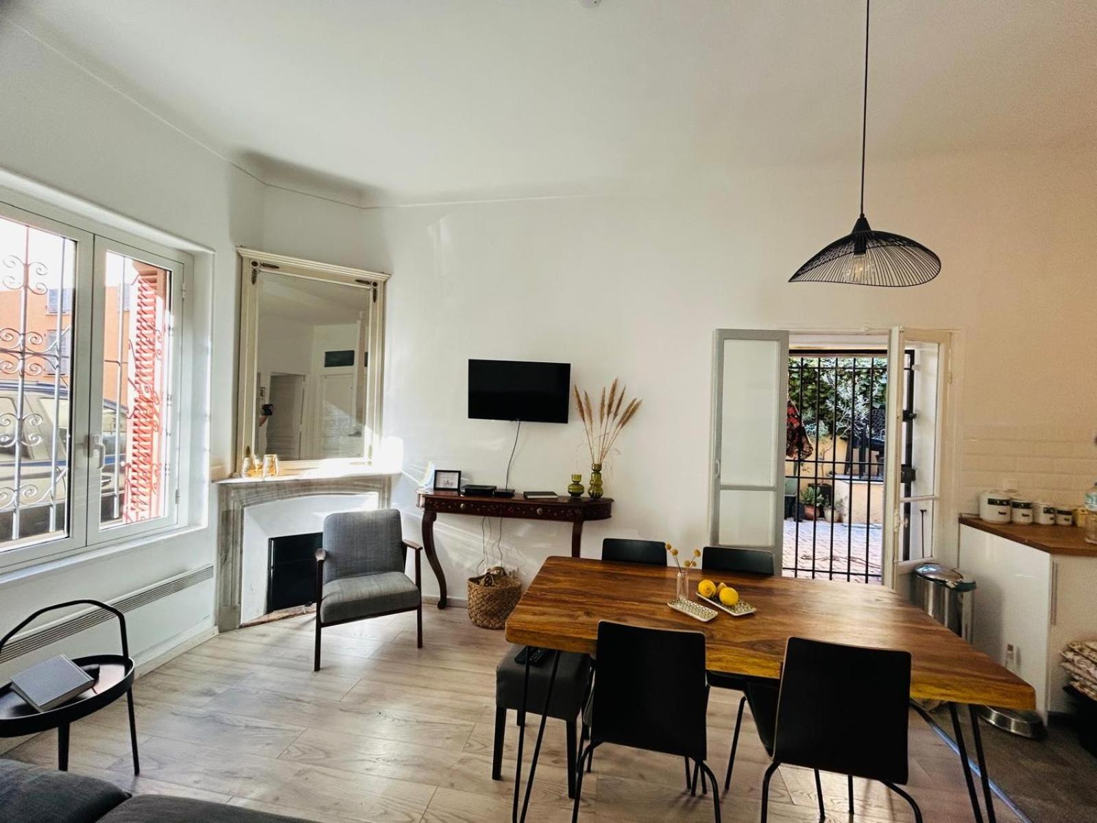 Charmante 3 Zimmer, Stadtwohnung 멍똥 외부 사진